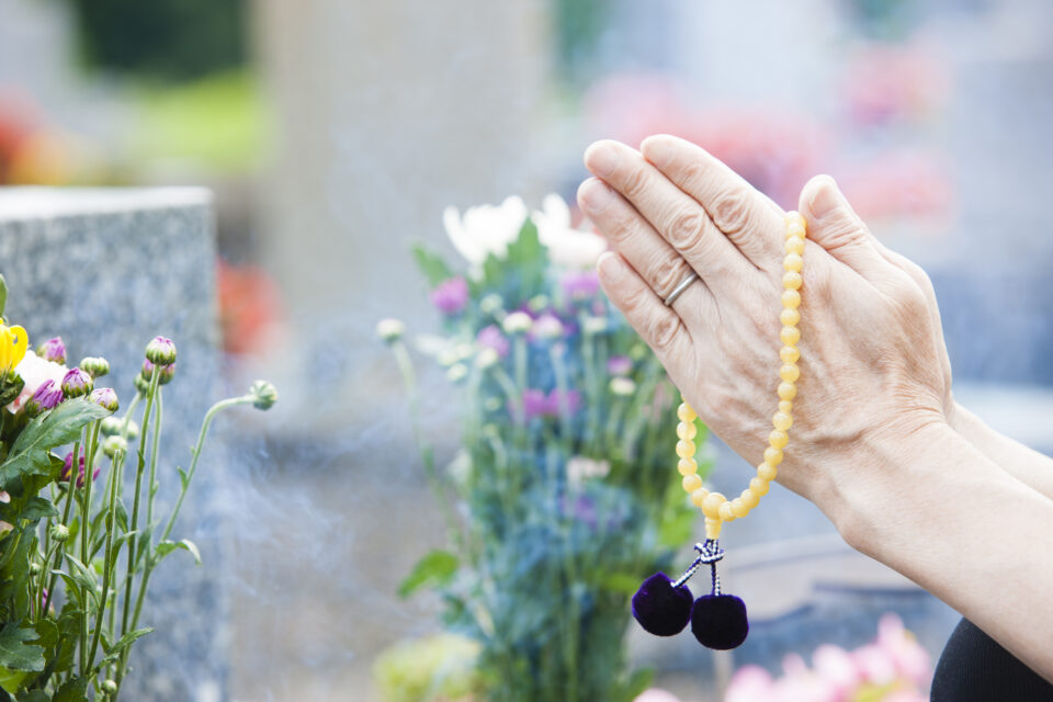 お盆、新盆、新盆の花